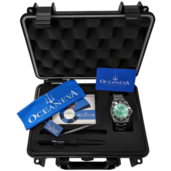 Oceaneva Deep Marine Explorer II Dive Watch Auto - Picture 6 of 9